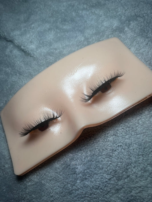 “Milf” Mink Lashes